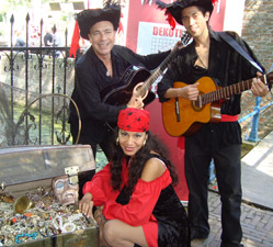 pirate shows and entertainment